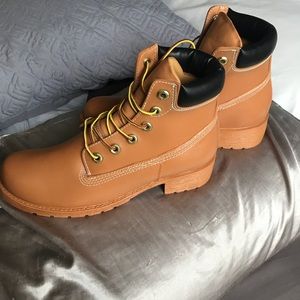 Jeffrey Campbell shoes size 10